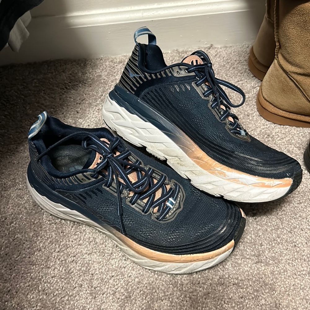 Hoka one one bondi 6 shoes